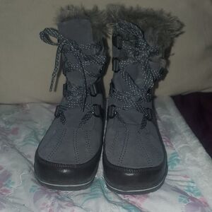 Women's Gray Winter Boots